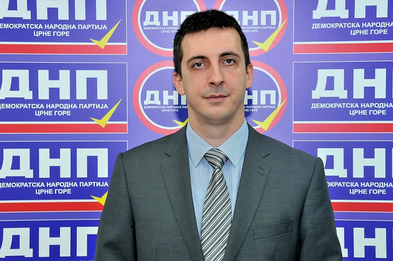 Sekulić: Stijepović uz prazna obećanja ne haje za lice Podgorice
