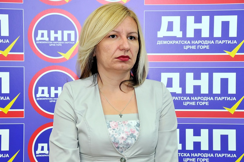 Forum žena DNP: Budistička smirenost Pažina, kreatora zločinačkih scenarija