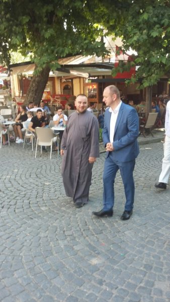 image-0-02-01-86089fb5f994a995052dc1206a1aff07ba3dc092a9121d6c2dc561b53e1f0d23-V