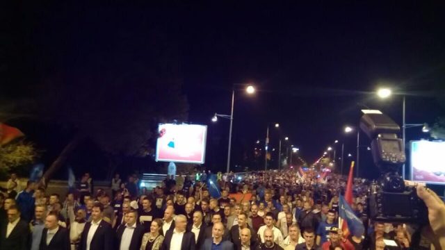 Evo dokaza: Nekoliko stotina ili 10.000? (VIDEO)