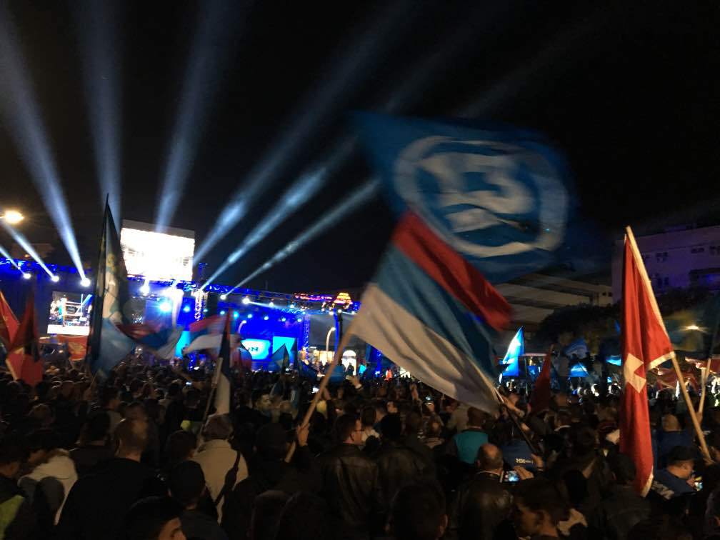DF na najvećem skupu od referenduma: Svi na izbore, sloboda je naša! (FOTO)