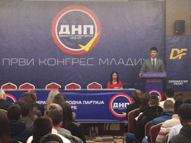 Kongres mladih DNP: Hoćemo Crnu Goru bez kriminala i NATO-a (VIDEO)