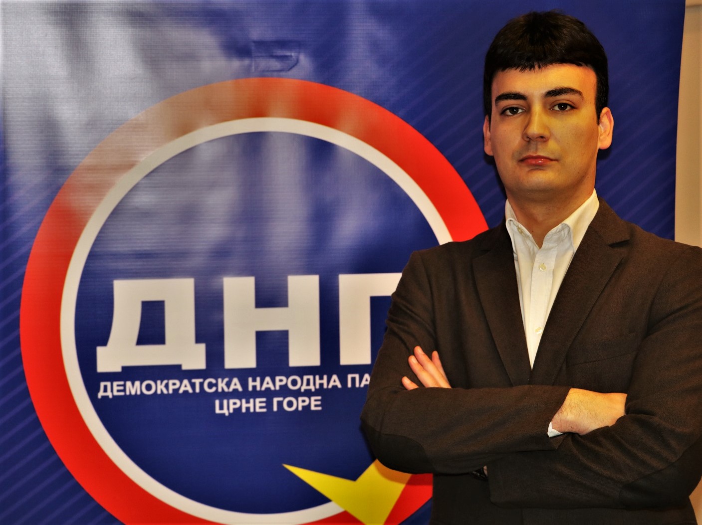 Jovanović: Torta kao simbol beskrajnog poltronstva Mladih DPS-a
