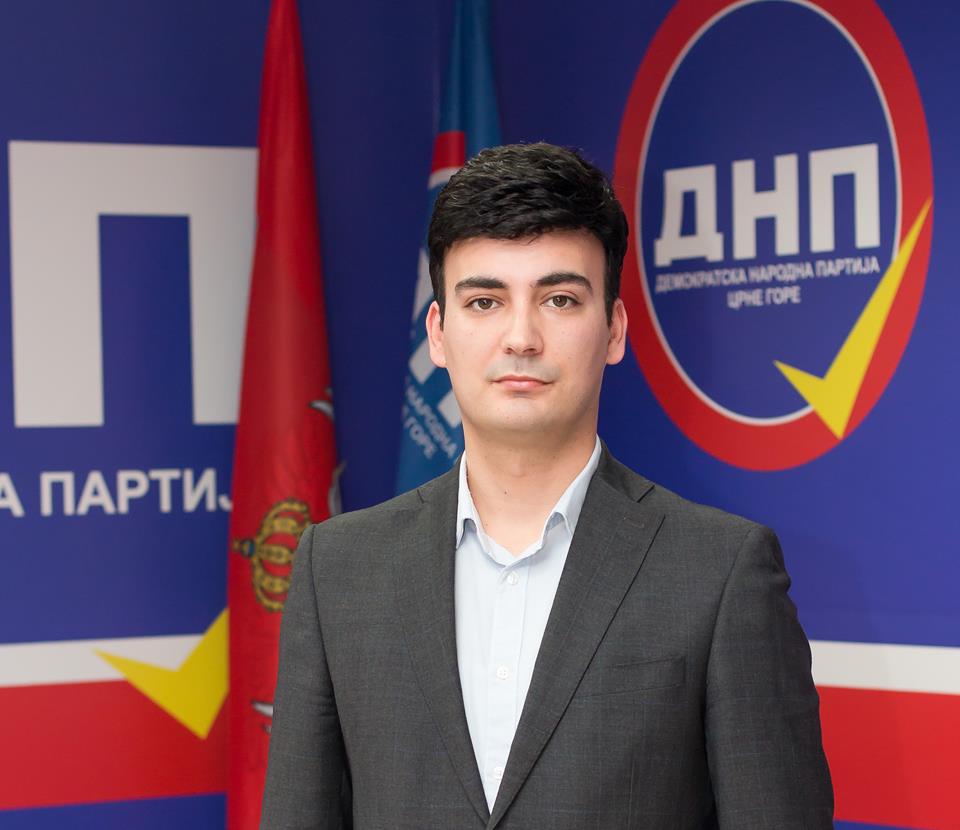 Jovanović: Pljačkaju građane da napune budžet