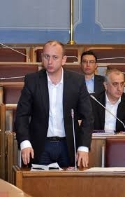 Knežević „nokautirao“ i drugog potpredsjednika Skupštine (VIDEO)