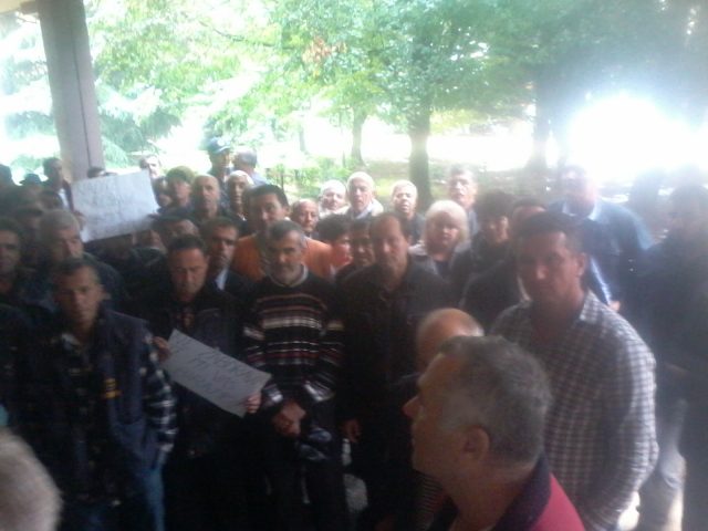 DF i Ključ na protestu sa prevarenim radnicima ZIB-a: Mafija da vrati opljačkano (VIDEO-FOTO)