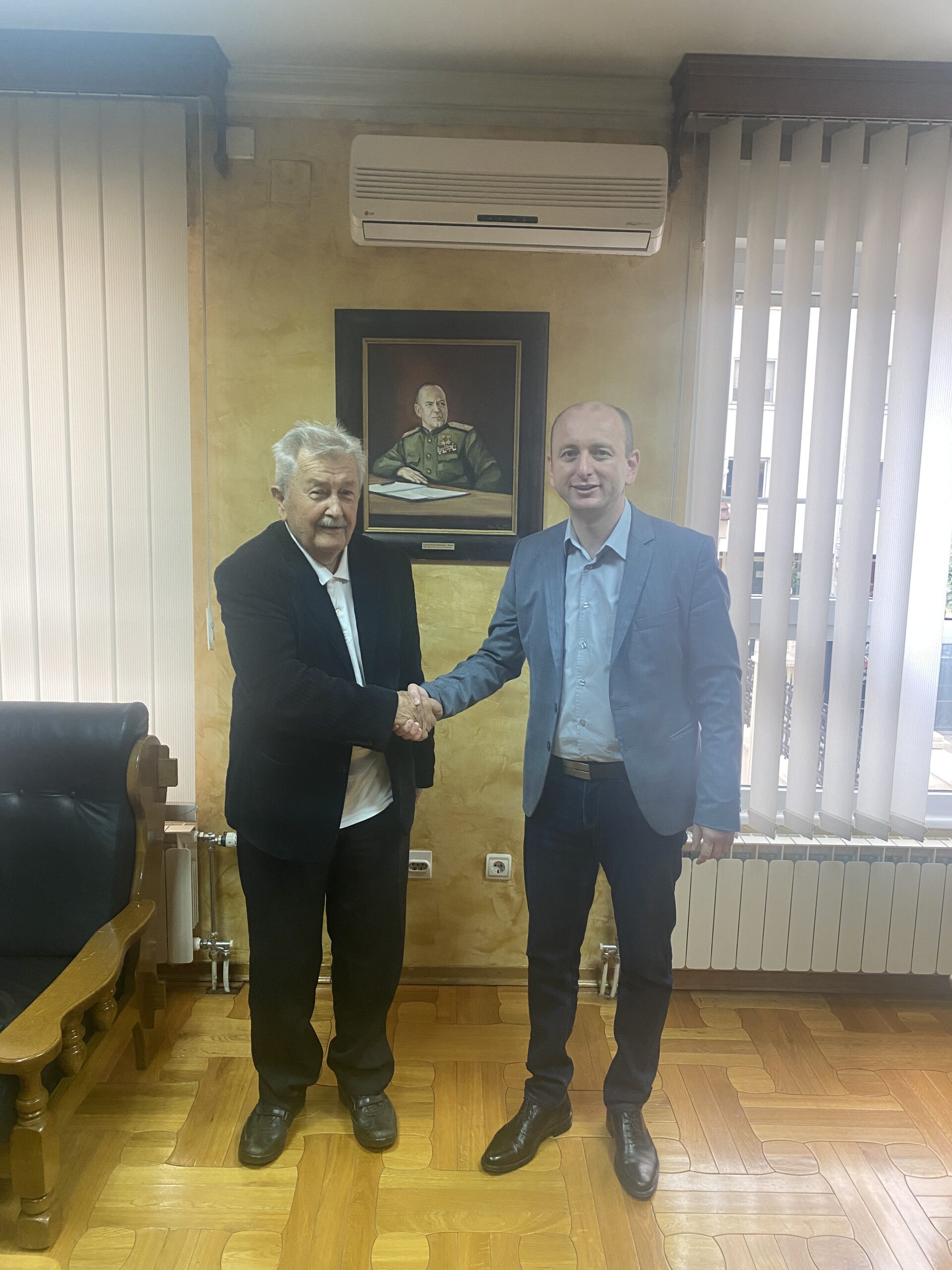 ОДРЖАН САСТАНАК   МИЛАНА КНЕЖЕВИЋА И ВЛАДА ВУКОВИЋА